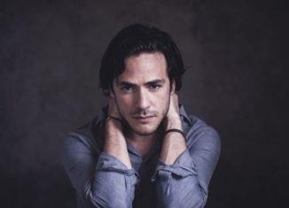 Jack Savoretti pubblica “Sleep no more – Special Edition”