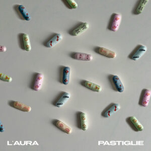 L’Aura annuncia il suo ritorno con il singolo "Pastiglie" 2