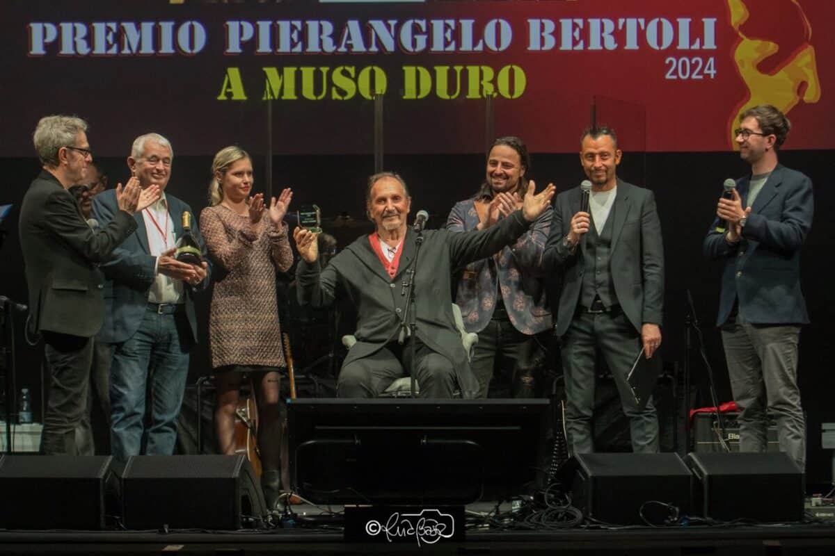 Premio Pierangelo Bertoli 2024 - Andrea Mingardi, Premio Pierangelo Bertoli - A muso duro 